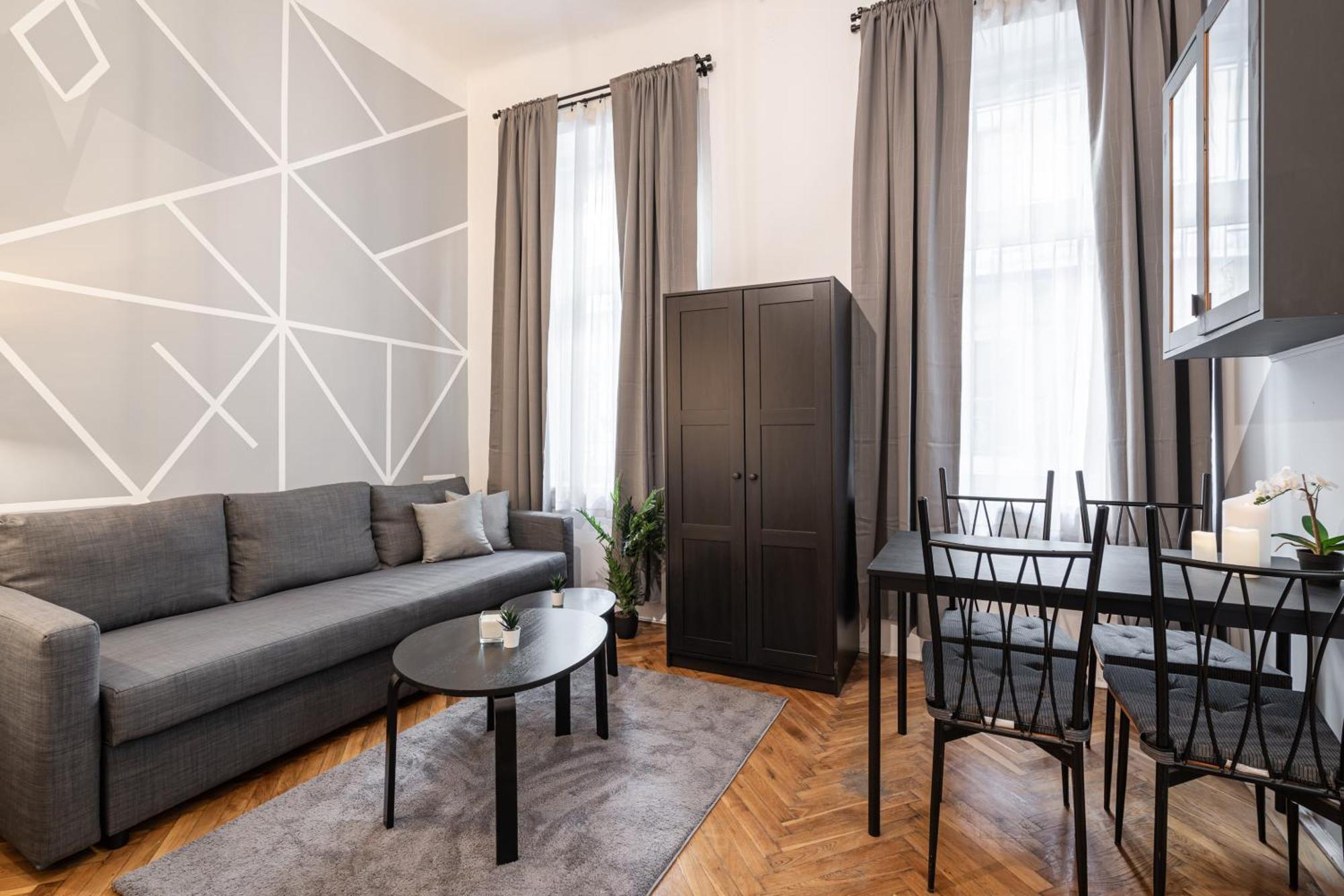 B8 - Grand Boulevard Luxe Apartment - Best Location By Bqa Budapest Room photo